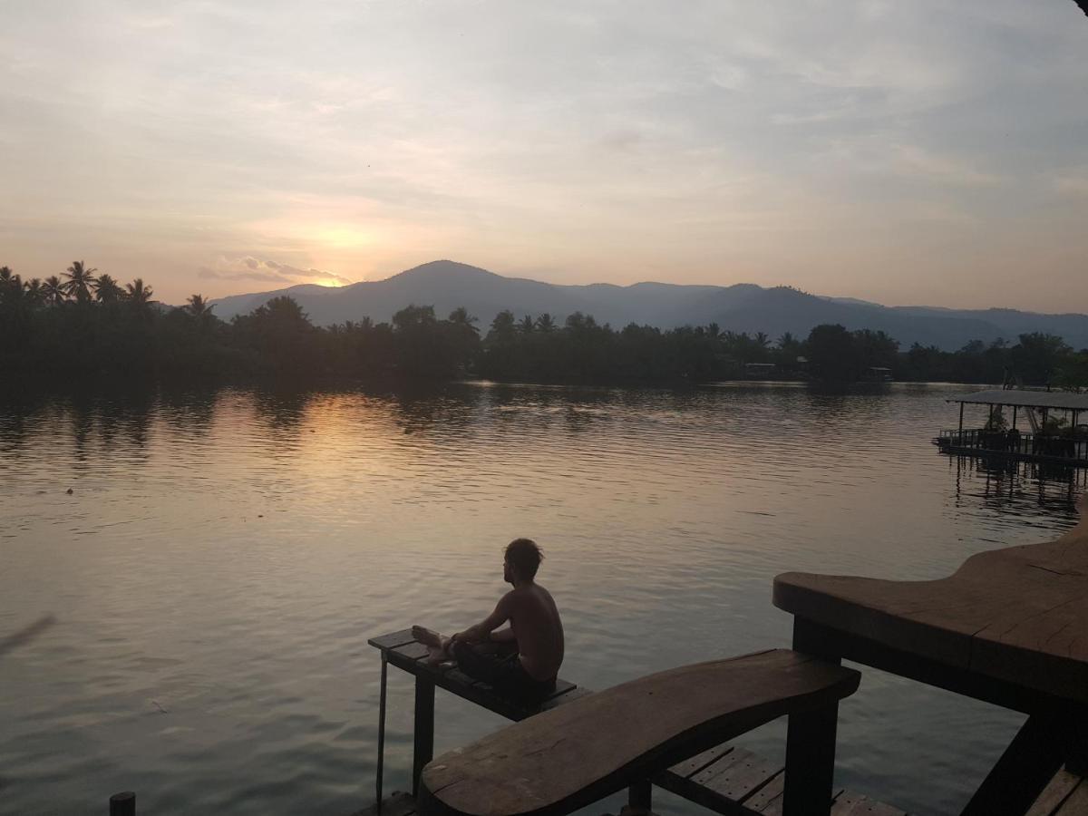 Hotel The Hideaway à Kampot Extérieur photo